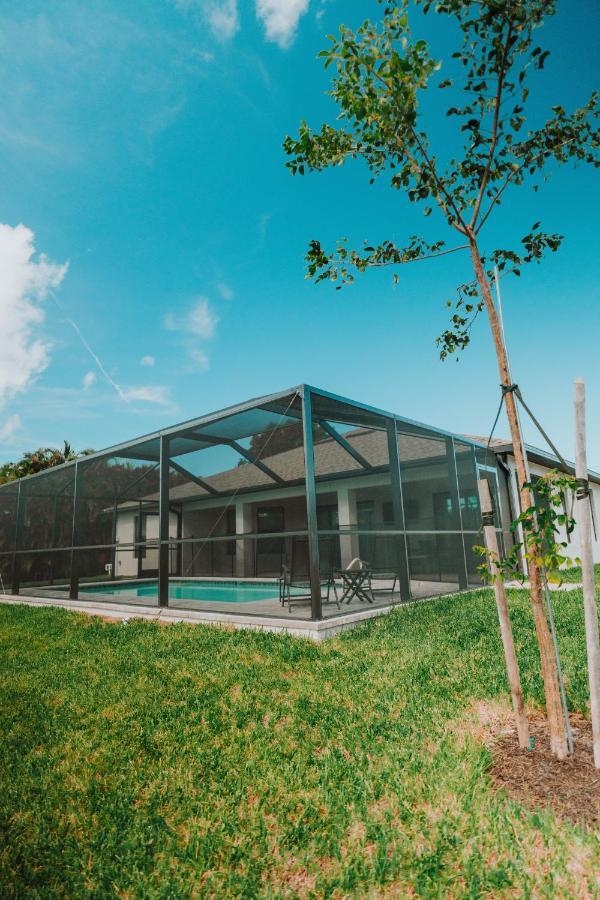 The Basilican Cape Coral Extérieur photo