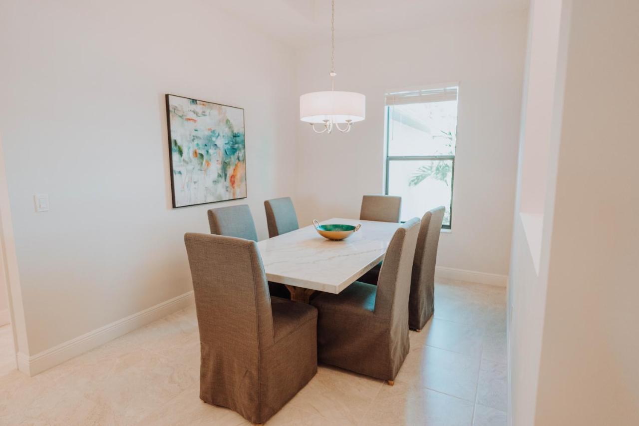 The Basilican Cape Coral Extérieur photo