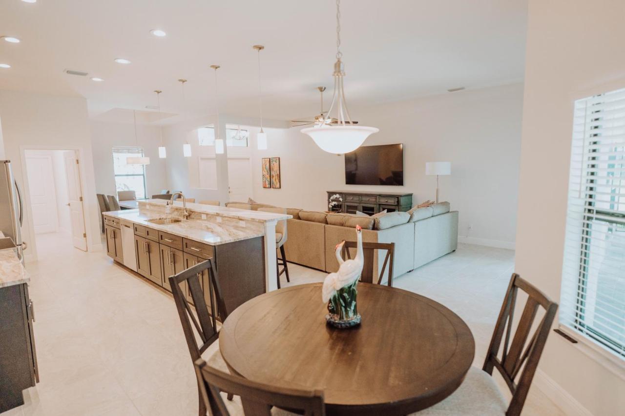 The Basilican Cape Coral Extérieur photo
