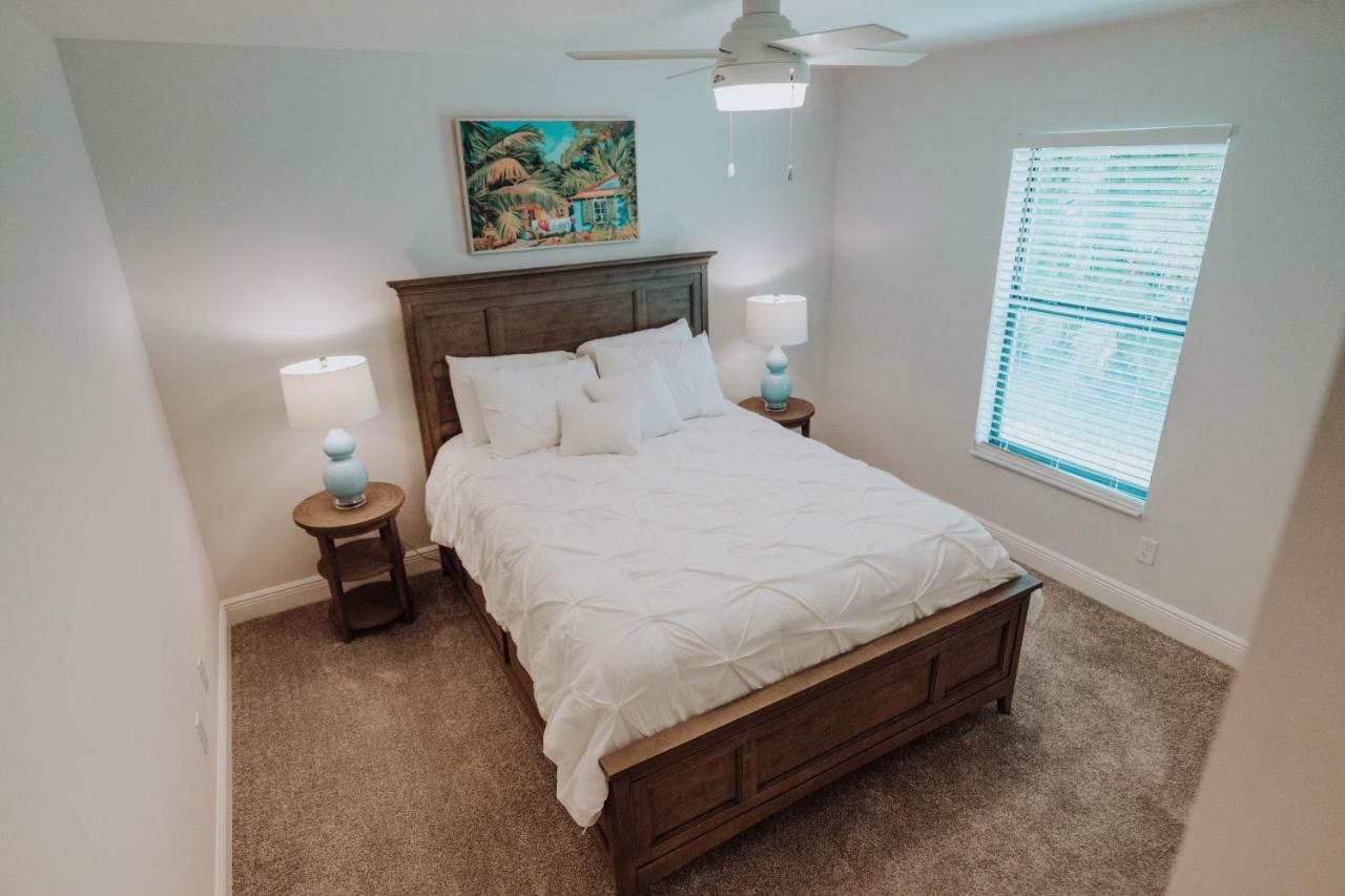 The Basilican Cape Coral Extérieur photo